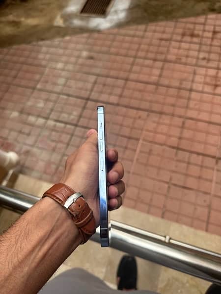 IPHONE 13 PRO MAX SIËRRA BLUE PTA APPROVED 4