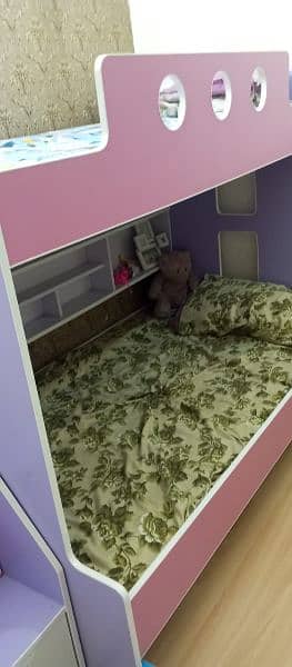 Kids Bunk bed    it is very good condition  without metres 3