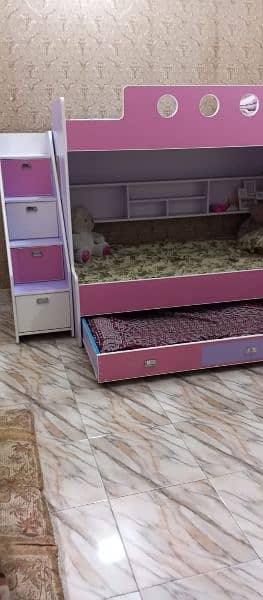 Kids Bunk bed    it is very good condition  without metres 9