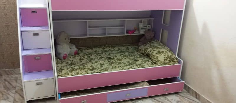 Kids Bunk bed    it is very good condition  without metres 16