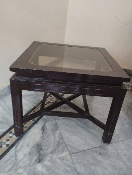 2 wood small mirror tables and one big table 3