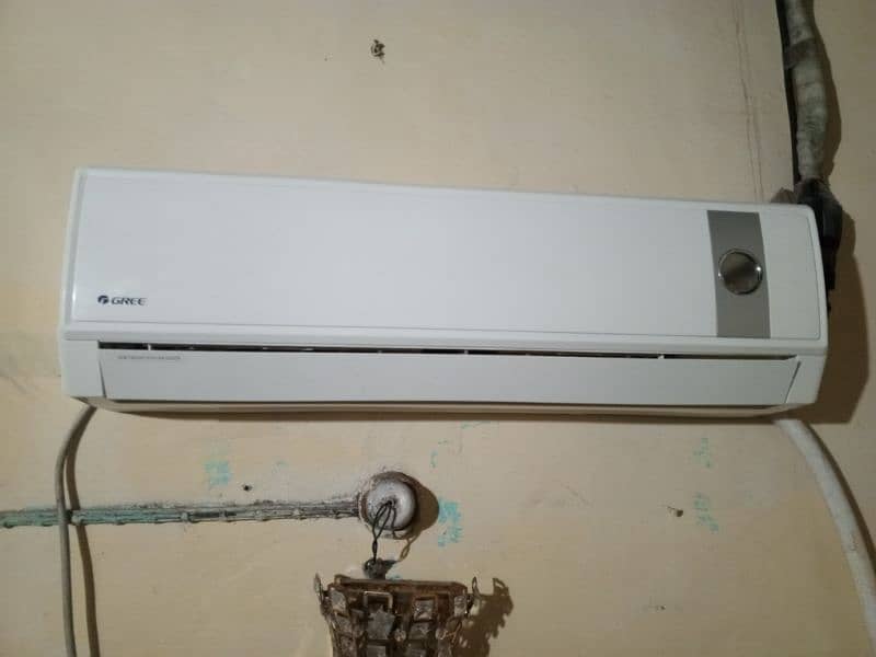 1.5 ton Gree AC for Sale 0