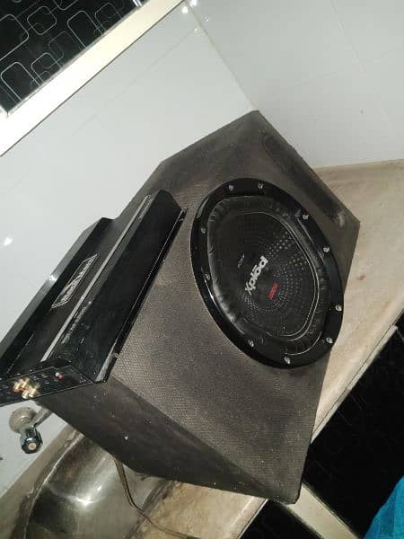 Heavy BASS sound system very slightly used reasonable price 2