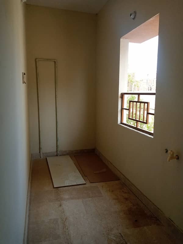 Newly constructed 2nd floor is available for rent in manzoor Colony 3