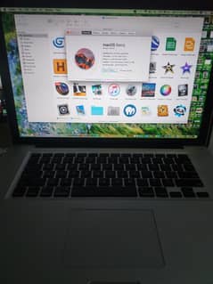 MacBookPro 15" Quad Core i7 Full Box 10/10