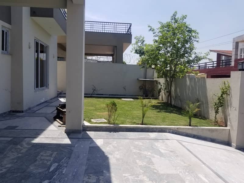 9 Bed Triple Storey Brand New House For Sale On 1 Kanal 9