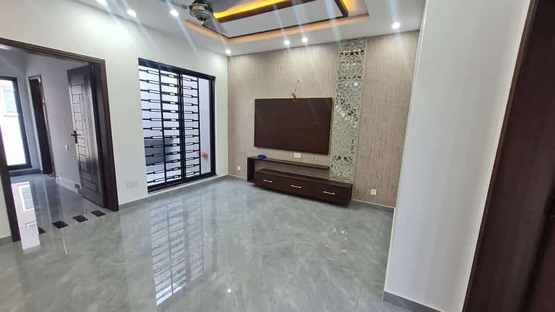 5 Marla house for sale woods block paragon city 1