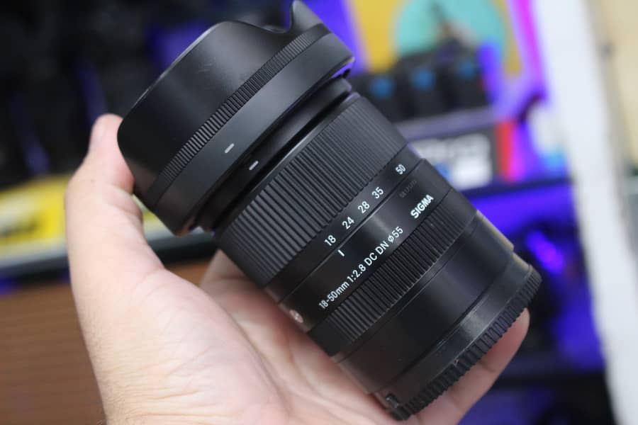 Sigma 18-50mm F2.8 DC DN lens (Sony) 0