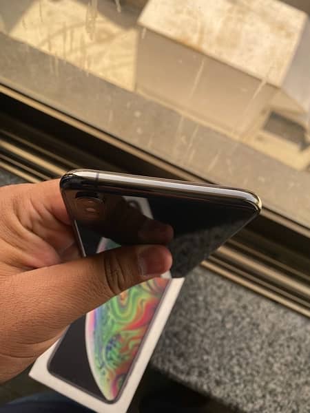 iPhone Xs Max Dual Approved 4