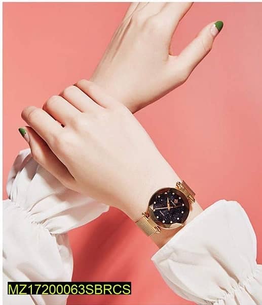 Stylish Analog Women's Wrist Watch 3
