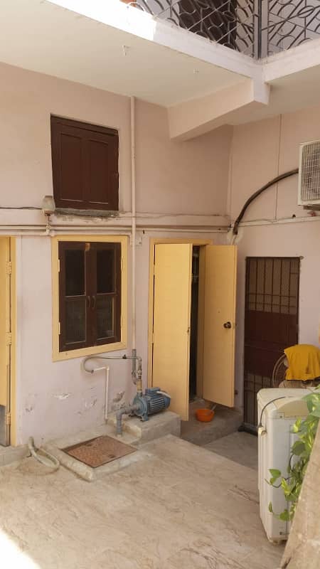 G+1 120 syds old house available for sale at azizabad blk 2 4