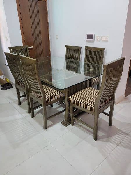 Dining table with 6 chairs for sale 1