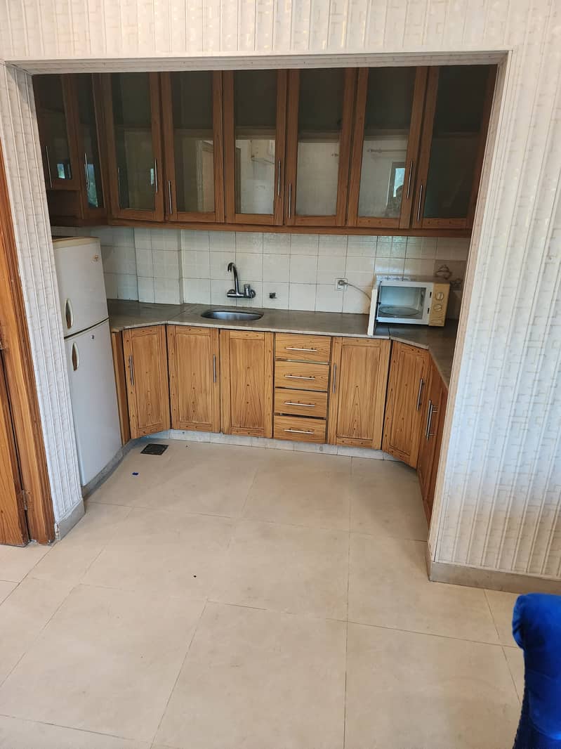 Luxury 1BR apartment in main cantt 1