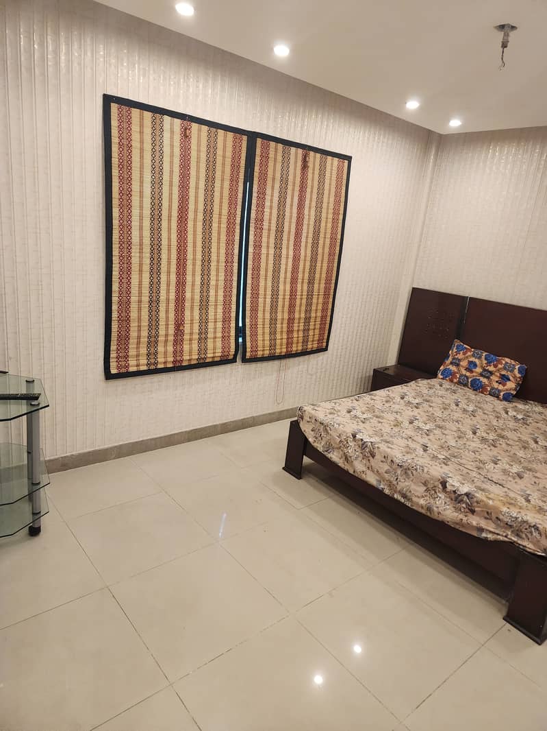 Luxury 1BR apartment in main cantt 4