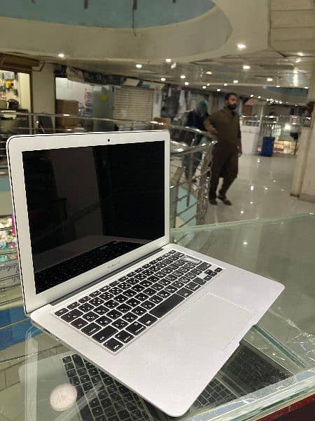 Apple MacBook Air 2013 1