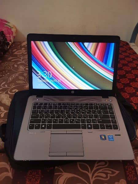 Hp Elitebook laptop Good condition. . . with bag and charger 0
