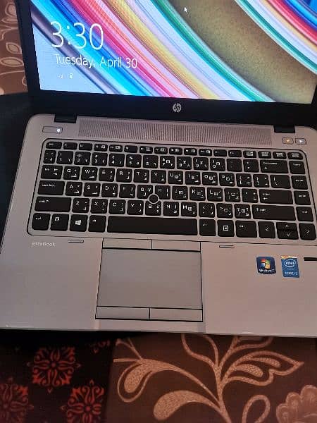 Hp Elitebook laptop Good condition. . . with bag and charger 1