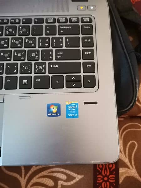 Hp Elitebook laptop Good condition. . . with bag and charger 2