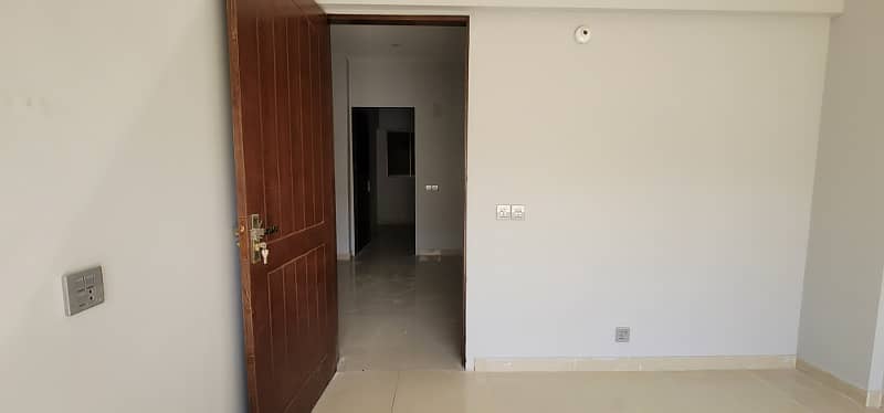 Brand New First Floor Apartment Architecture Constructed Building 2 Bedrooms 4