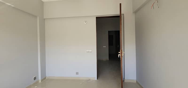 Brand New First Floor Apartment Architecture Constructed Building 2 Bedrooms 12