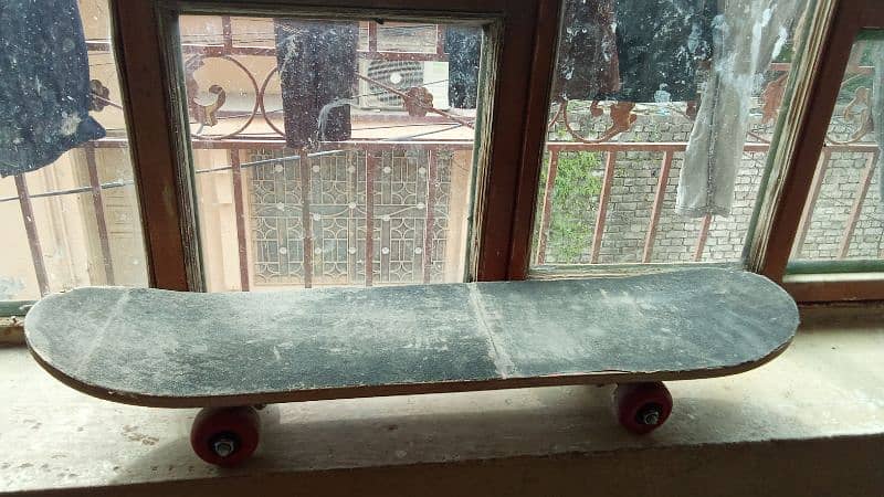 New Skateboard 23 inch for sale 1