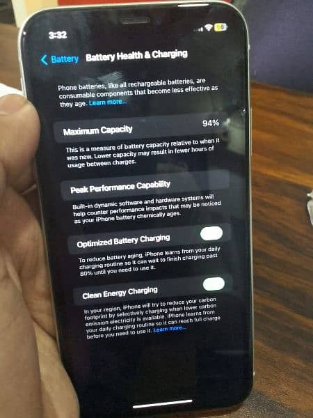 Iphone 11 | 64gb JV | 94℅ Battery Health with apple Warranty | 7