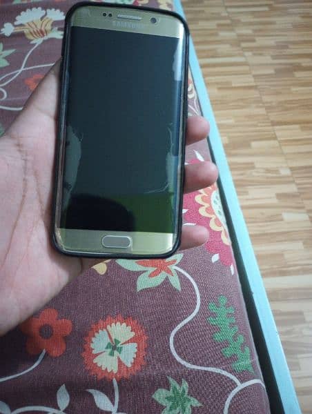 Samsung S6 edge 1