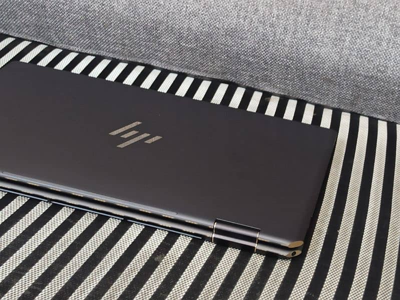 HP SPECTRE | i7 13th Generation | 16 inches | 16GB /1TB SSD 0
