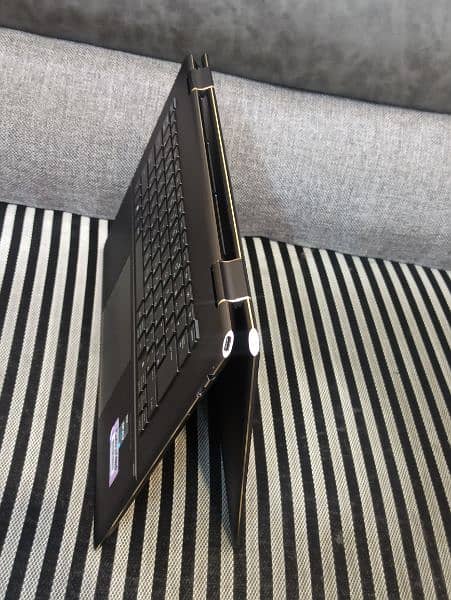 HP SPECTRE | i7 13th Generation | 16 inches | 16GB /1TB SSD 2