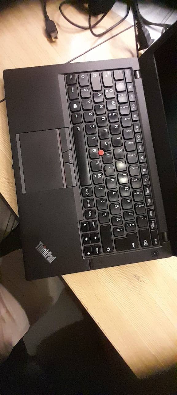 Lenovo Thinkpad X260 12.5'' laptop 10/9 1