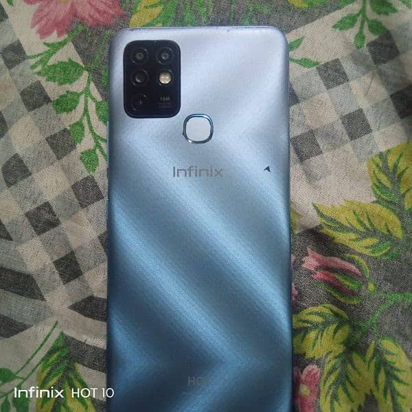 infinix hot 10 4/64 good condition one hand use 0