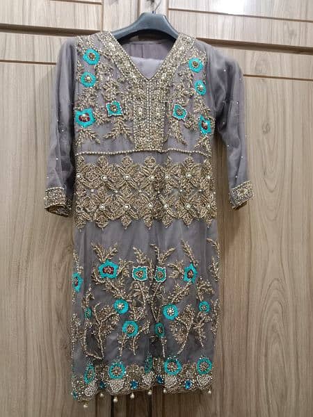 Net embroidery suit 0