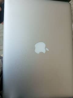 apple Macbook Pro 14 inches 2012 mid