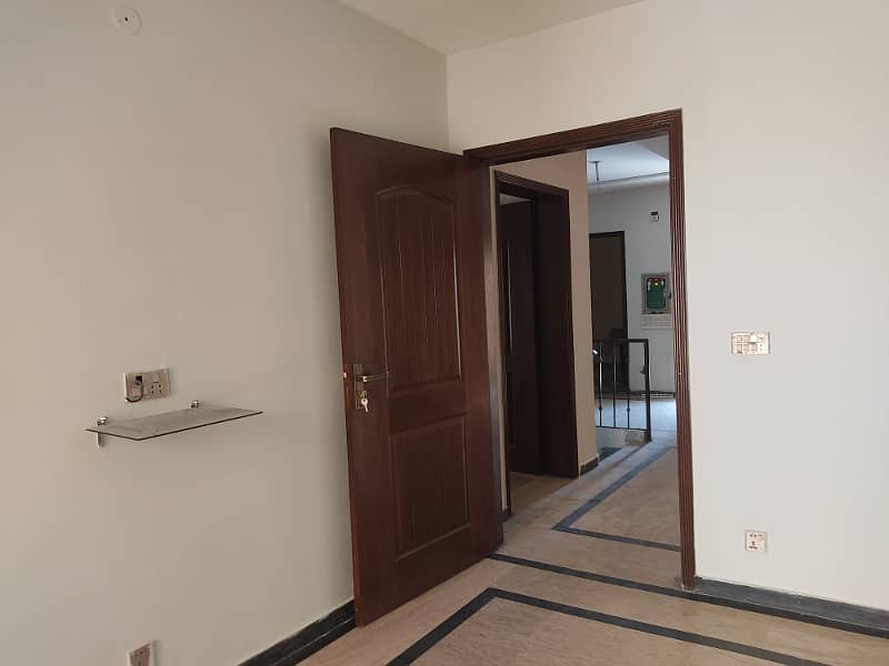 2 Bed 10 Marla upper portion available for rent 10