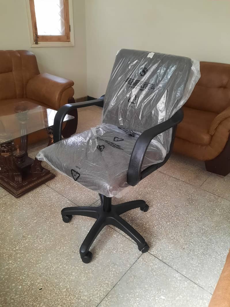 Office revolving chair in best price 10