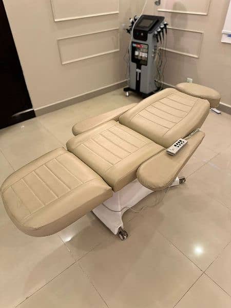 Electrical Couch with motors and Hydraulic Chair 1