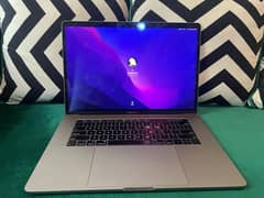 Macbook pro 2019 15”core i7 16/512 4GB Graphics in excellent condition