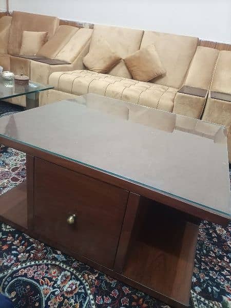 4 seater sofa set  and 1 maiz new excellent condition hai 2