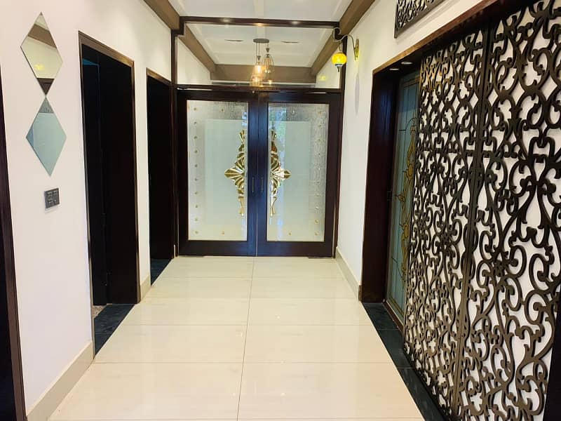 DHA PHASE 7 KANAL SLIGHTLY USED HOUSE PRIME LOCATION VERY REASONABLE RENT 0