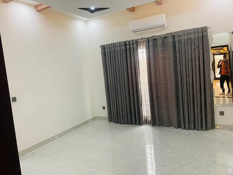DHA PHASE 7 KANAL SLIGHTLY USED HOUSE PRIME LOCATION VERY REASONABLE RENT 20