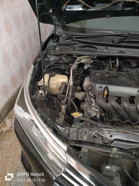 Toyota Corolla 2015 model in exclant condition. 12