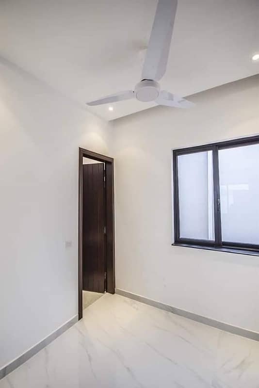 1 Kanal State Of The Art Design House For Rent In Phase 6 15