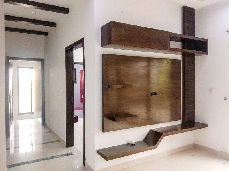1 Kanal Upper Portion For Rent In Phase 6 10