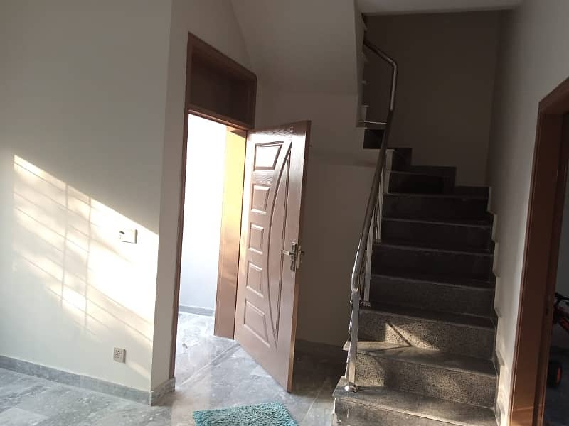 3.75 MARLA MOST BEAUTIFUL PRIME LOCATION RESIDENTIAL HOUSE FOR SALE IN NEW LAHORE CITY PHASE 2 3