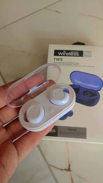New Model Earbuds 1