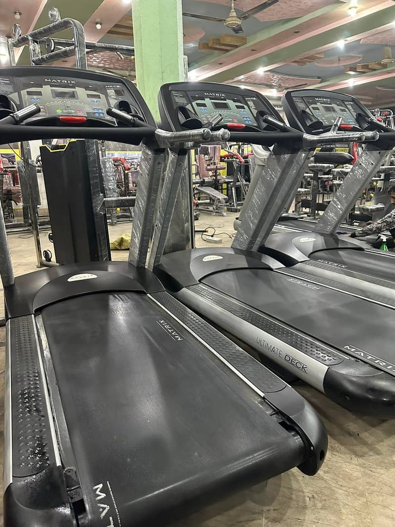 commerical treadmill price in pakistan / matrix treadmill  for sale 1