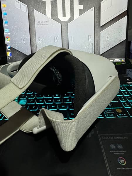 Oculus Quest 2 ( 256gb) with Rift Cable 3