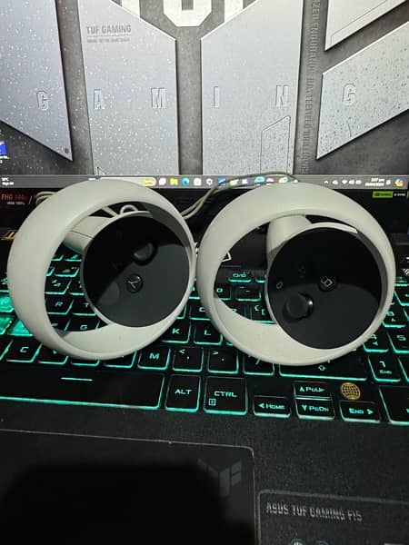 Oculus Quest 2 ( 256gb) with Rift Cable 7
