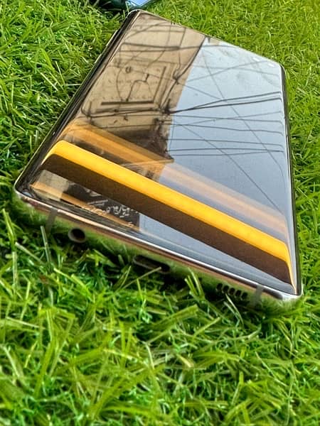 Samsung Galaxy S10 plus 1