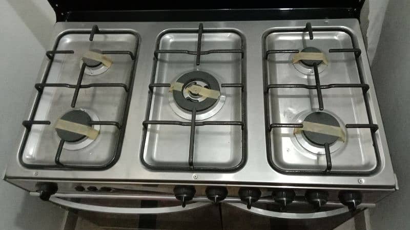Brand new Cooking Range for sale with Excellent condition 3